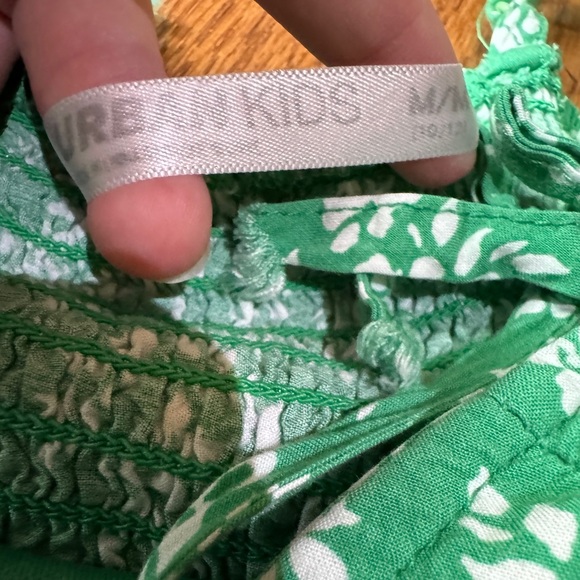 Beautiful, light weight urban kids dress - Picture 4 of 11